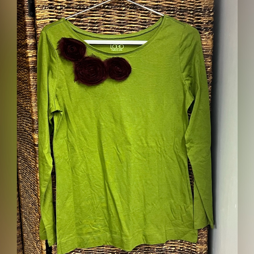 LOGO- Womens, Small, Green w/ red flowers, Pre- Owned, Long sleeved